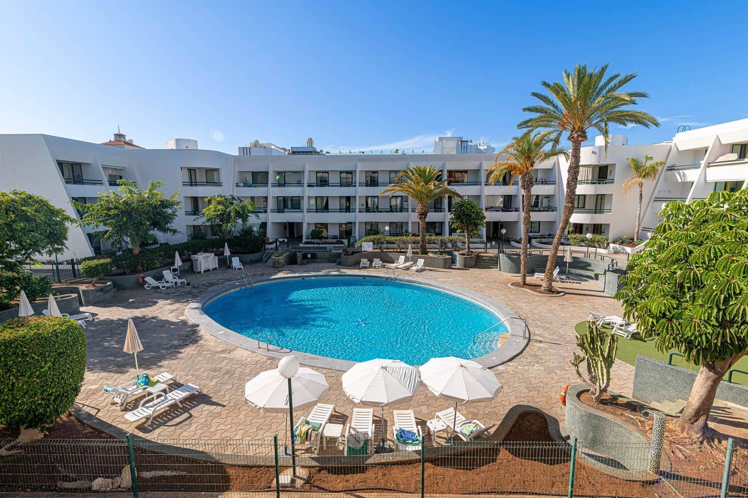 2 soverom Leilighet til salgs i Playa de las Americas med svømmebasseng garasje - € 460 000 (Ref: 10158066)