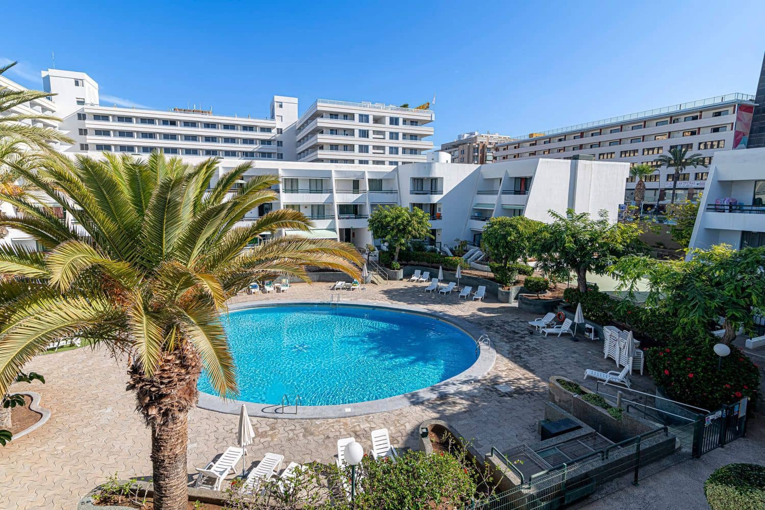 2 soverom Leilighet til salgs i Playa de las Americas med svømmebasseng garasje - € 460 000 (Ref: 10158066)