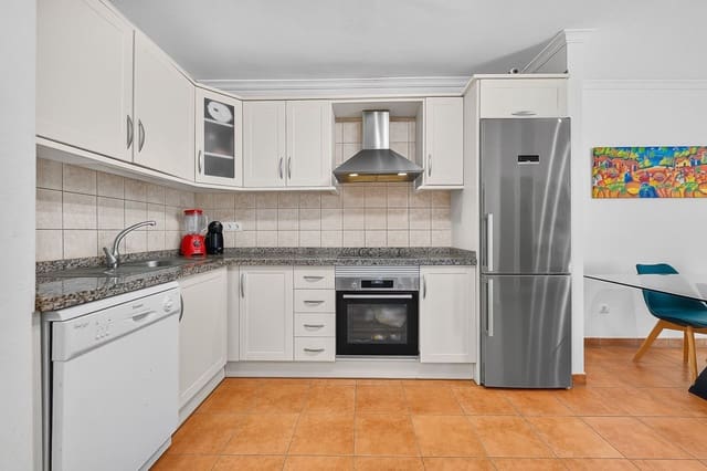 1 soverom Leilighet til salgs i Los Cristianos, Arona med svømmebasseng garasje - € 440 000 (Ref: 10158067)