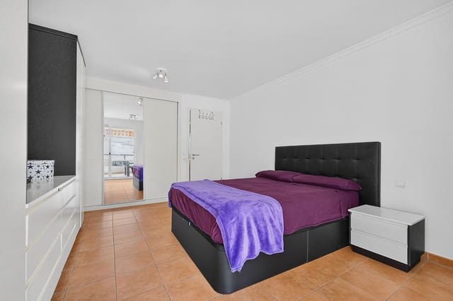 1 soverom Leilighet til salgs i Los Cristianos, Arona med svømmebasseng garasje - € 440 000 (Ref: 10158067)