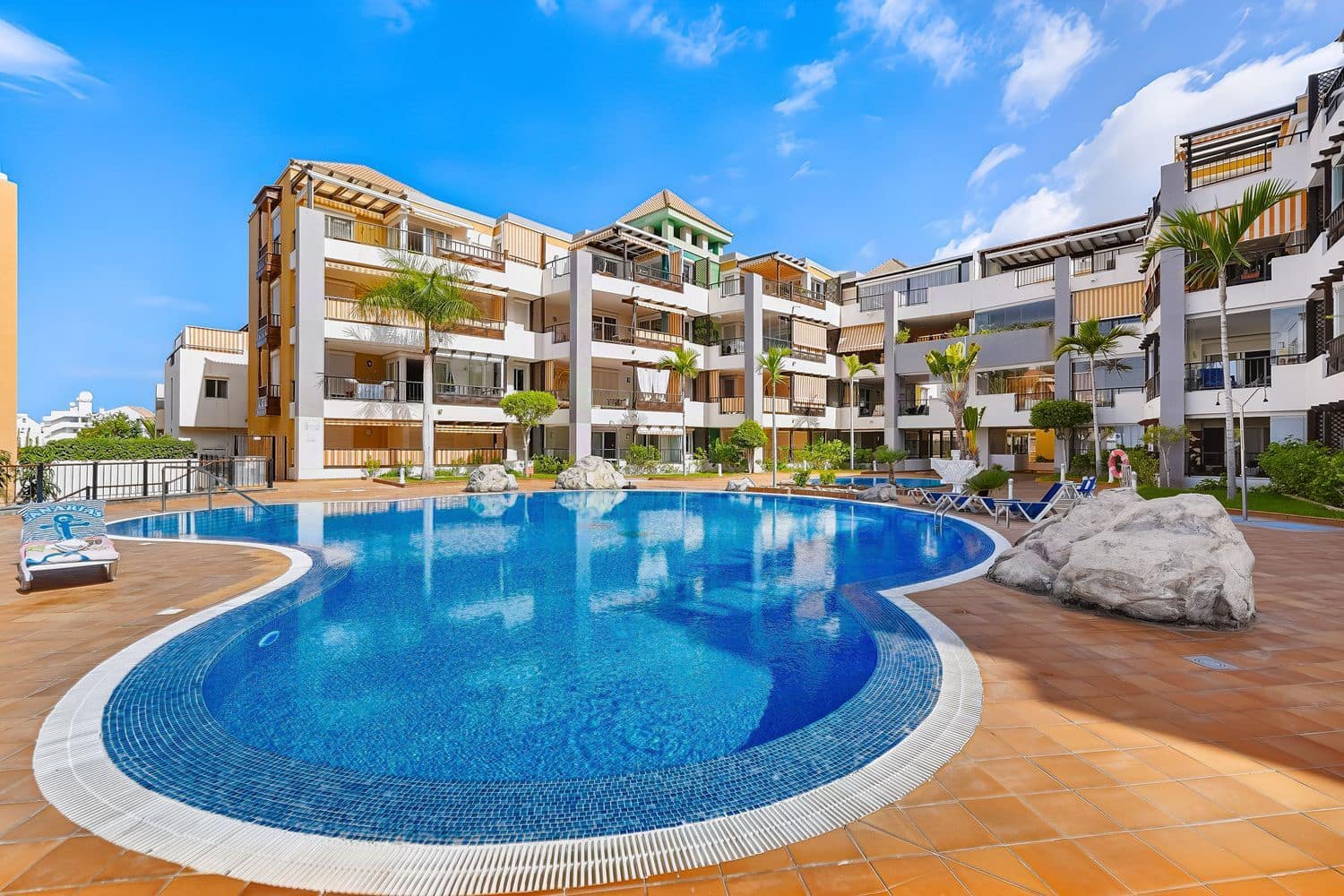 1 soverom Leilighet til salgs i Los Cristianos med svømmebasseng garasje - € 440 000 (Ref: 10158067)
