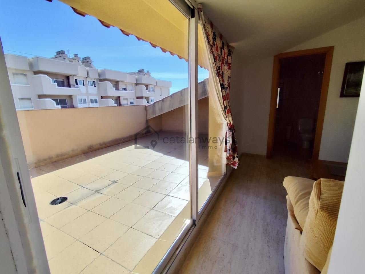 4 slaapkamer Flat te koop in L'Ampolla met zwembad garage - € 285.000 (Ref: 10078938)