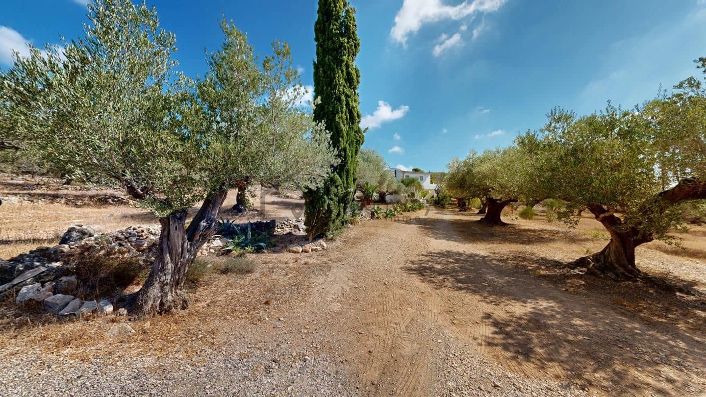 2 bedroom Finca/Country House for sale in Tortosa - € 237,000 (Ref: 10106446)