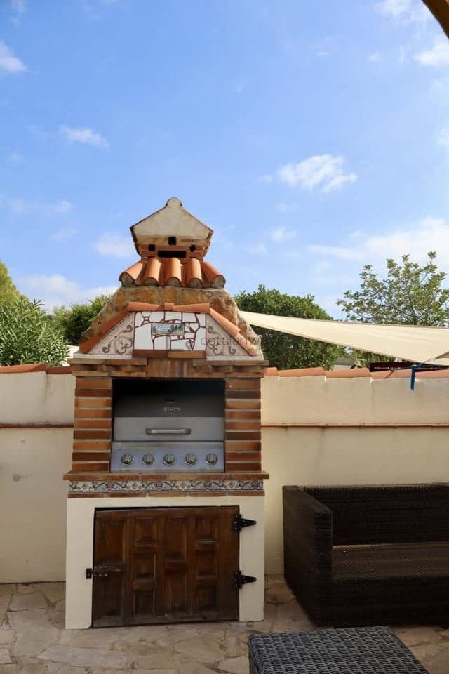 4 soverom Finca/Herregård til salgs i El Perello med svømmebasseng garasje - € 485 000 (Ref: 10153787)