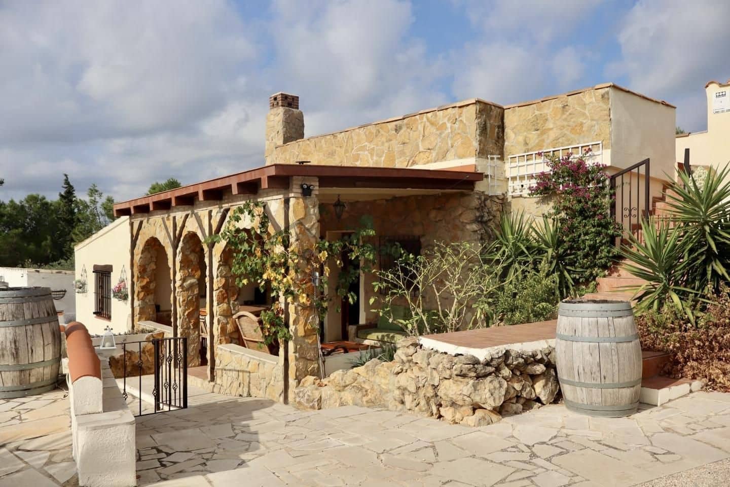 4 soverom Finca/Herregård til salgs i El Perello med svømmebasseng garasje - € 485 000 (Ref: 10153787)