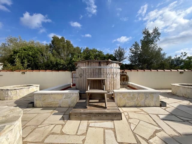 4 soverom Finca/Herregård til salgs i El Perelló med svømmebasseng garasje - € 485 000 (Ref: 10153787)