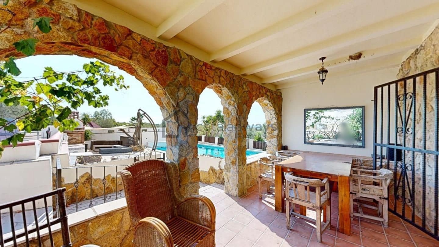 4 soverom Finca/Herregård til salgs i El Perello med svømmebasseng garasje - € 485 000 (Ref: 10153787)