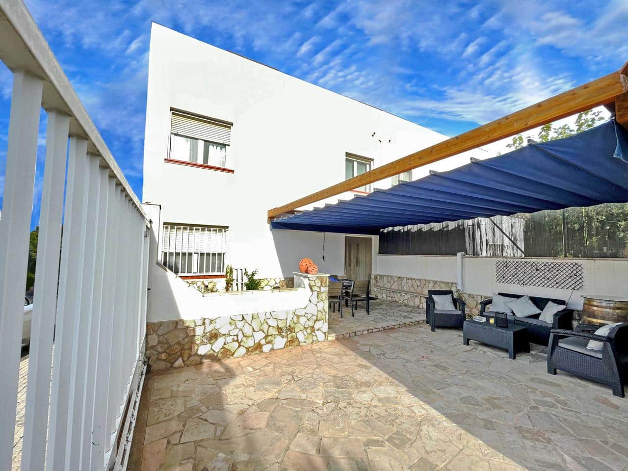 4 bedroom Villa for sale in El Perello with garage - € 315,000 (Ref: 8444443)