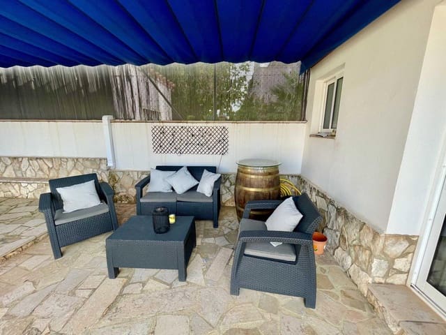 4 bedroom Villa for sale in El Perelló with garage - € 315,000 (Ref: 8444443)