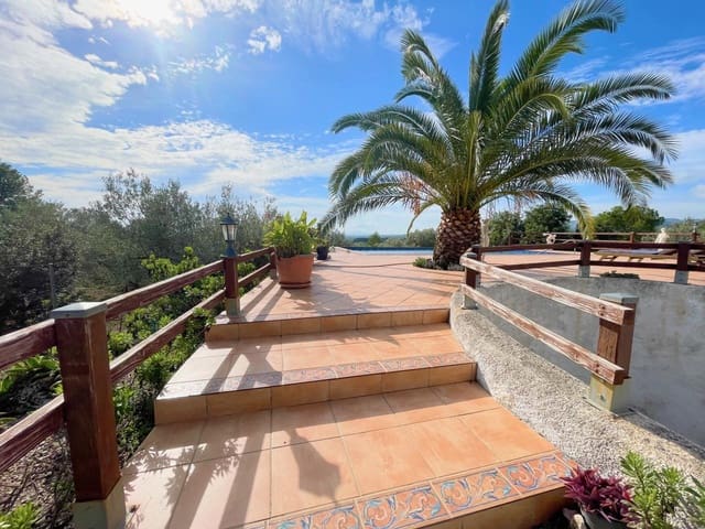 5 soveværelse Finca/Landehus til salg i El Perelló med swimmingpool garage - € 597.000 (Ref: 8645483)