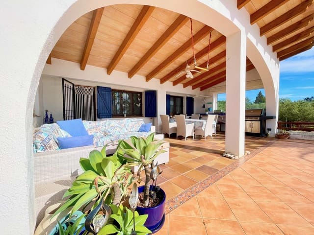 5 soveværelse Finca/Landehus til salg i El Perelló med swimmingpool garage - € 597.000 (Ref: 8645483)