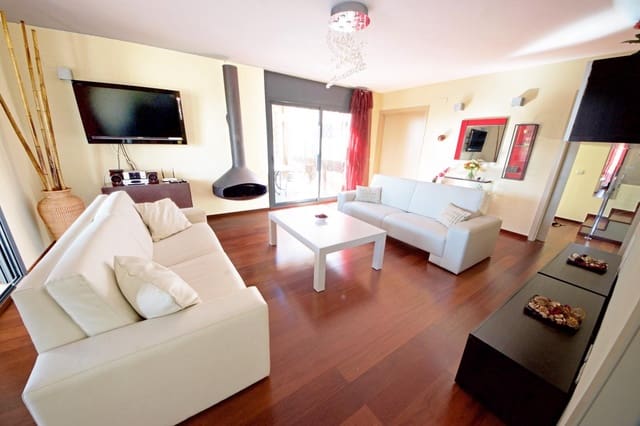 4 bedroom Villa for sale in El Perelló with pool garage - € 1,150,000 (Ref: 8840340)