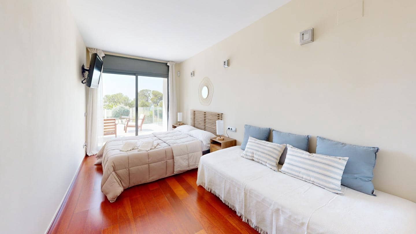 4 soverom Villa til salgs i El Perello med svømmebasseng garasje - € 1 150 000 (Ref: 8840340)