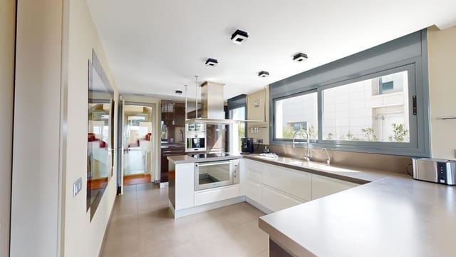 4 bedroom Villa for sale in El Perelló with pool garage - € 1,150,000 (Ref: 8840340)