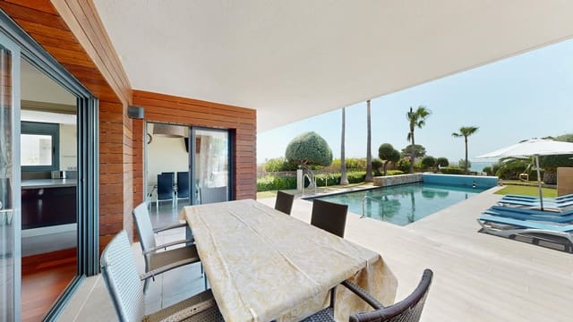 4 bedroom Villa for sale in El Perelló with pool garage - € 1,150,000 (Ref: 8840340)