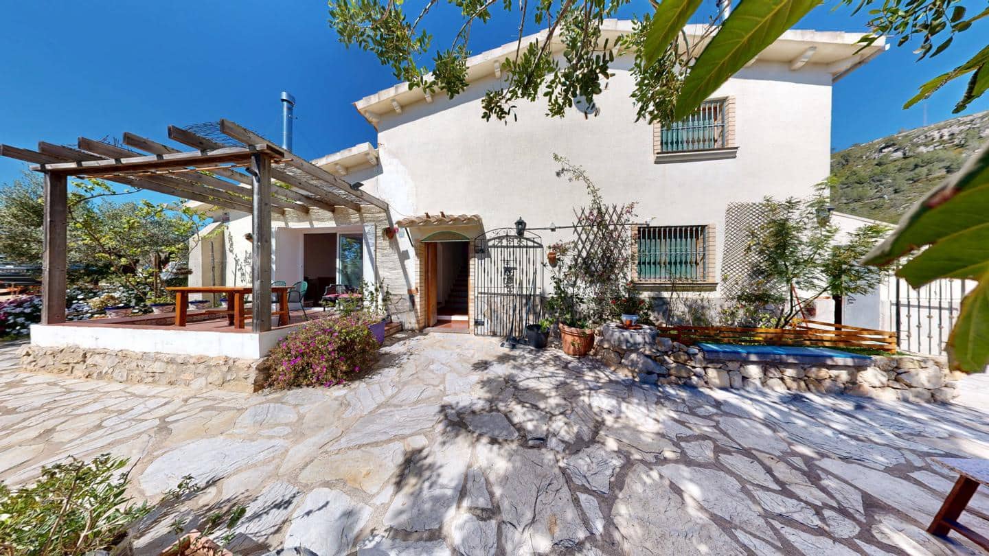 2 soveværelse Finca/Landehus til salg i El Perello med swimmingpool - € 294.000 (Ref: 8848442)