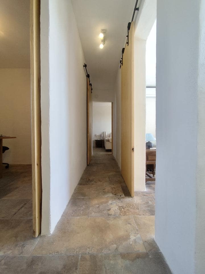 9 soveværelse Finca/Landehus til salg i L'Aldea med swimmingpool - € 650.000 (Ref: 8866467)