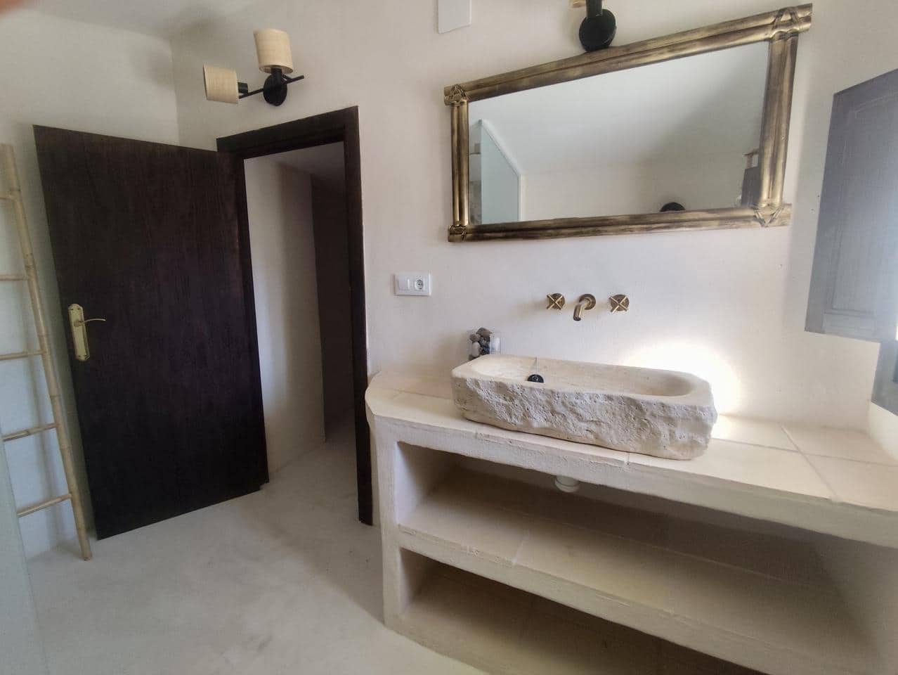 9 soveværelse Finca/Landehus til salg i L'Aldea med swimmingpool - € 650.000 (Ref: 8866467)