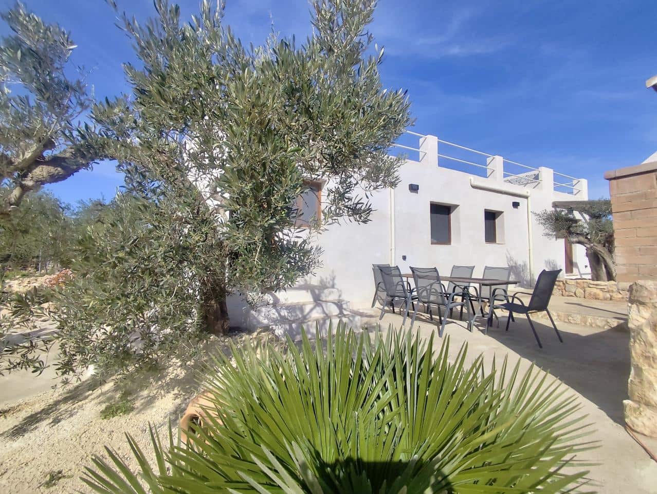 9 soveværelse Finca/Landehus til salg i L'Aldea med swimmingpool - € 650.000 (Ref: 8866467)