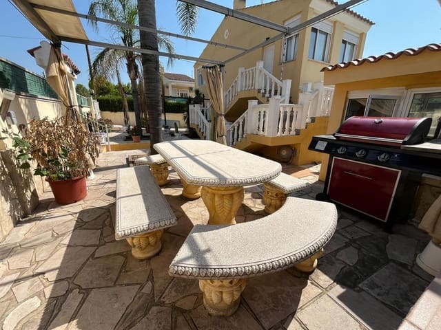 4 sovrum Villa till salu i L'Ametlla de Mar med pool - 330 000 € (Ref: 8918457)