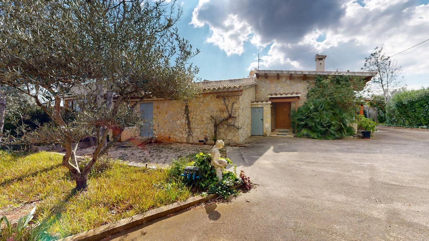 5 bedroom Finca/Country House for sale in Camarles with pool - € 497,000 (Ref: 8920193)