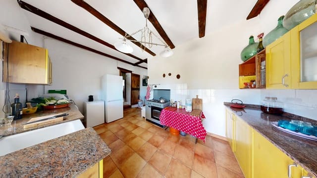 2 soveværelse Finca/Landehus til salg i El Perelló med swimmingpool - € 295.000 (Ref: 8960698)