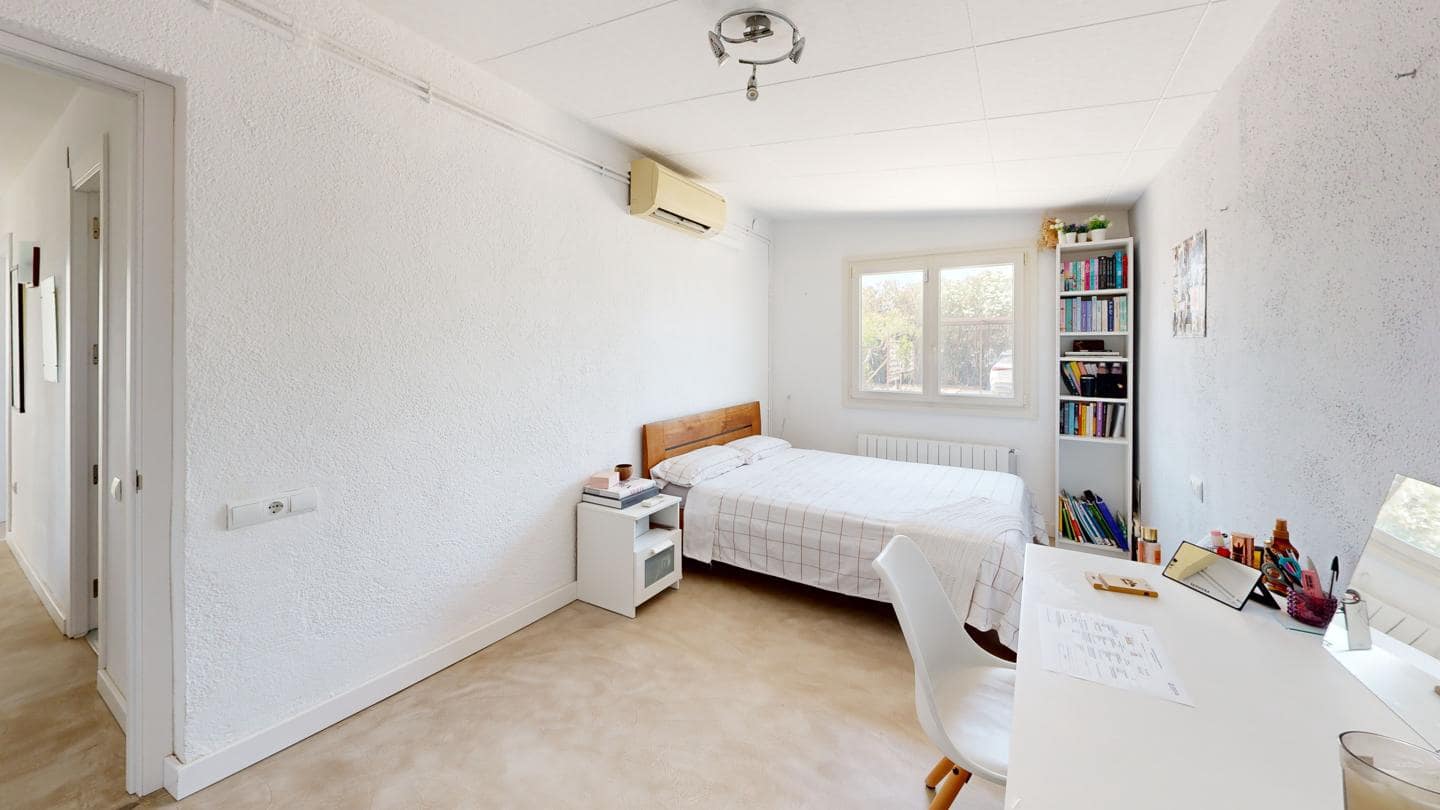 4 slaapkamer Villa te koop in L'Ampolla met zwembad - € 480.000 (Ref: 9113074)