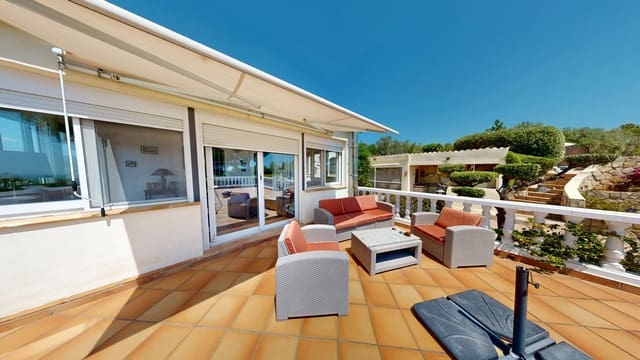 3 bedroom Finca/Country House for sale in El Perelló with pool - € 465,000 (Ref: 9130186)