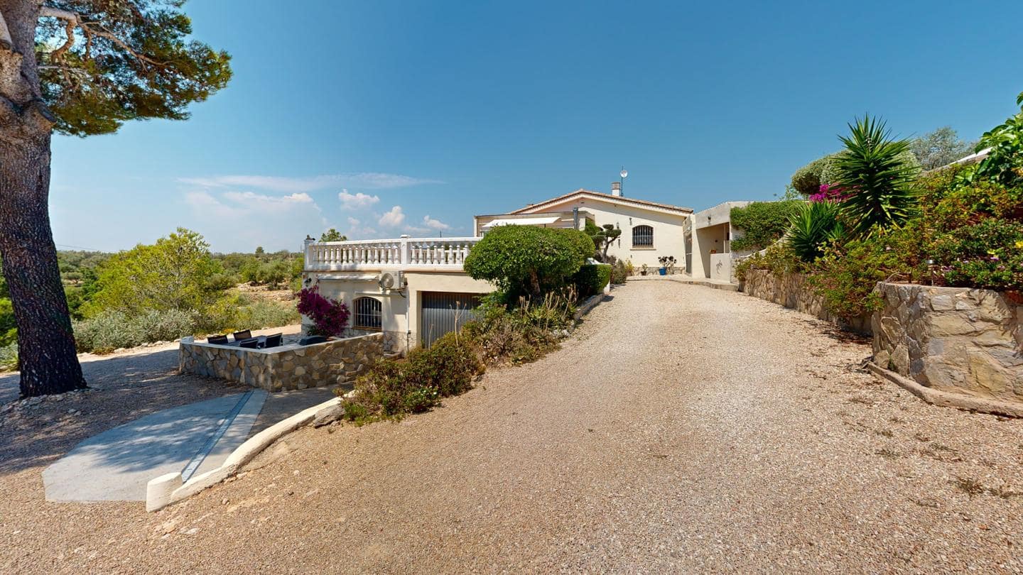 3 soverom Finca/Herregård til salgs i El Perello med svømmebasseng - € 465 000 (Ref: 9130186)