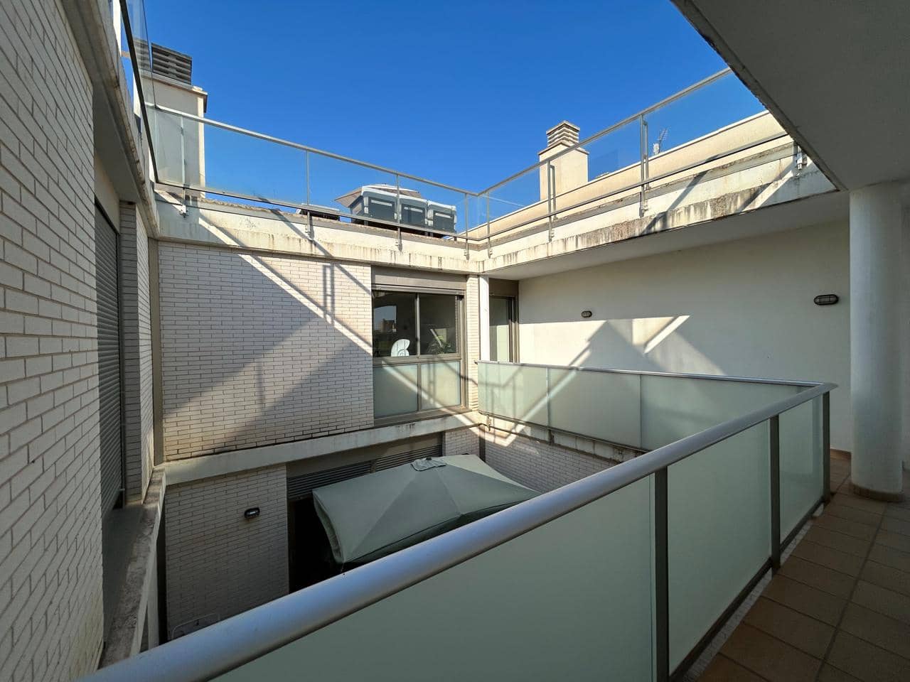 3 soveværelse Lejlighed til salg i L'Ampolla med swimmingpool garage - € 189.000 (Ref: 9186127)