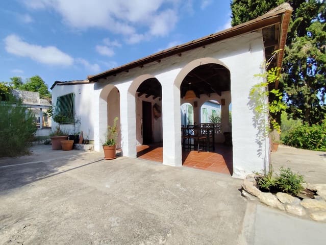 4 bedroom Finca/Country House for sale in Castellet i la Gornal - € 380,000 (Ref: 9270545)