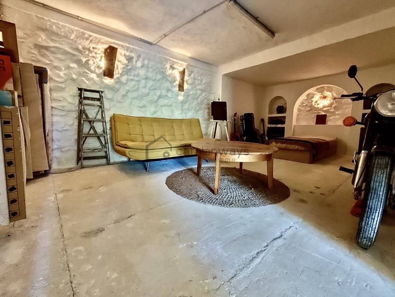 4 bedroom Finca/Country House for sale in Castellet i la Gornal - € 349,000 (Ref: 9270545)