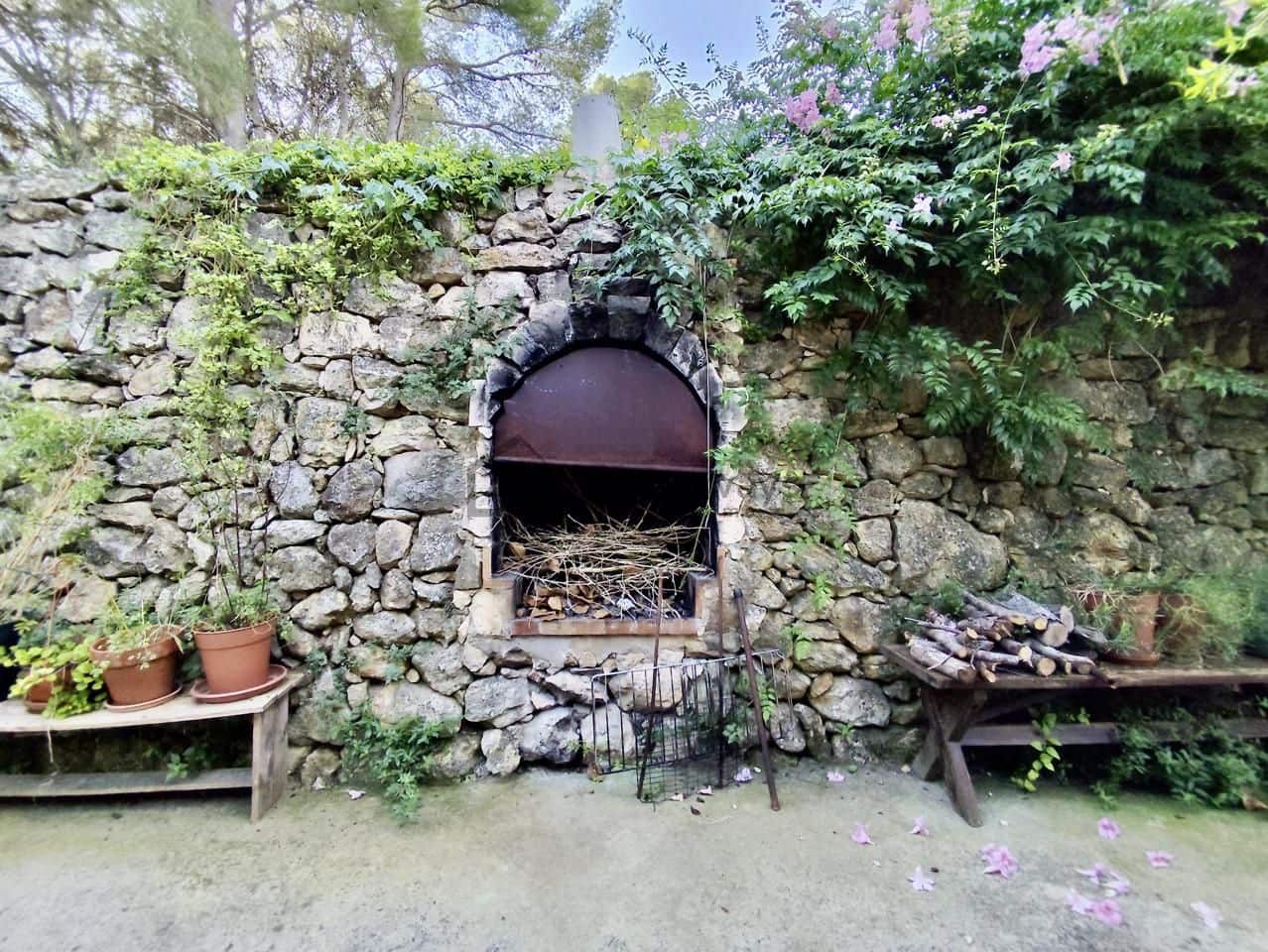 4 bedroom Finca/Country House for sale in Castellet i la Gornal - € 349,000 (Ref: 9270545)