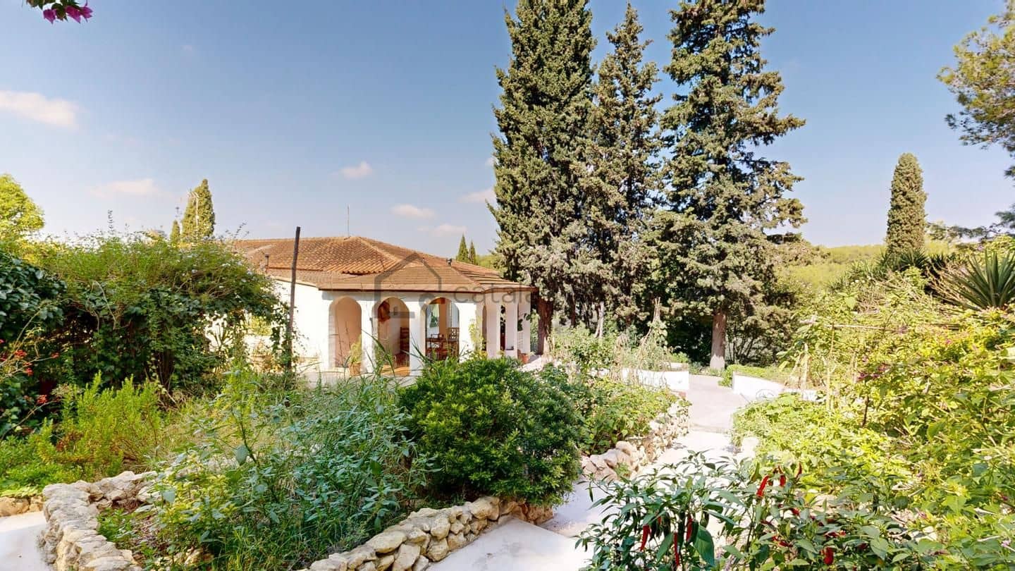 4 bedroom Finca/Country House for sale in Castellet i la Gornal - € 349,000 (Ref: 9270545)