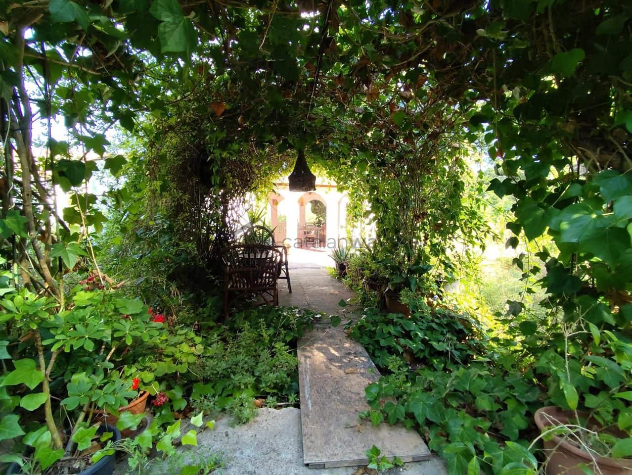 4 bedroom Finca/Country House for sale in Castellet i la Gornal - € 349,000 (Ref: 9270545)