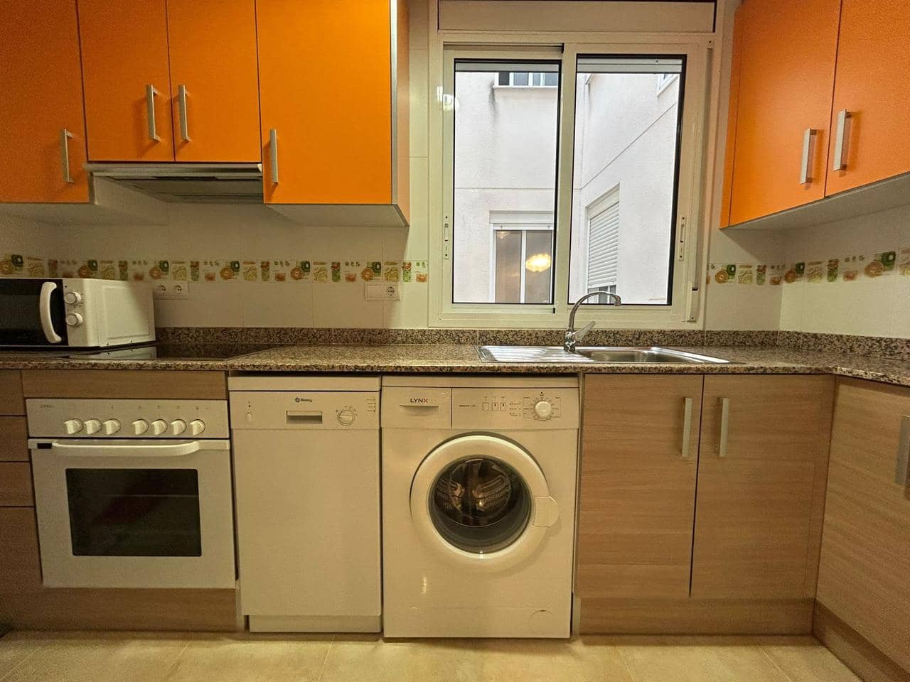 3 bedroom Flat for sale in L'Ampolla with garage - € 195,000 (Ref: 9279603)