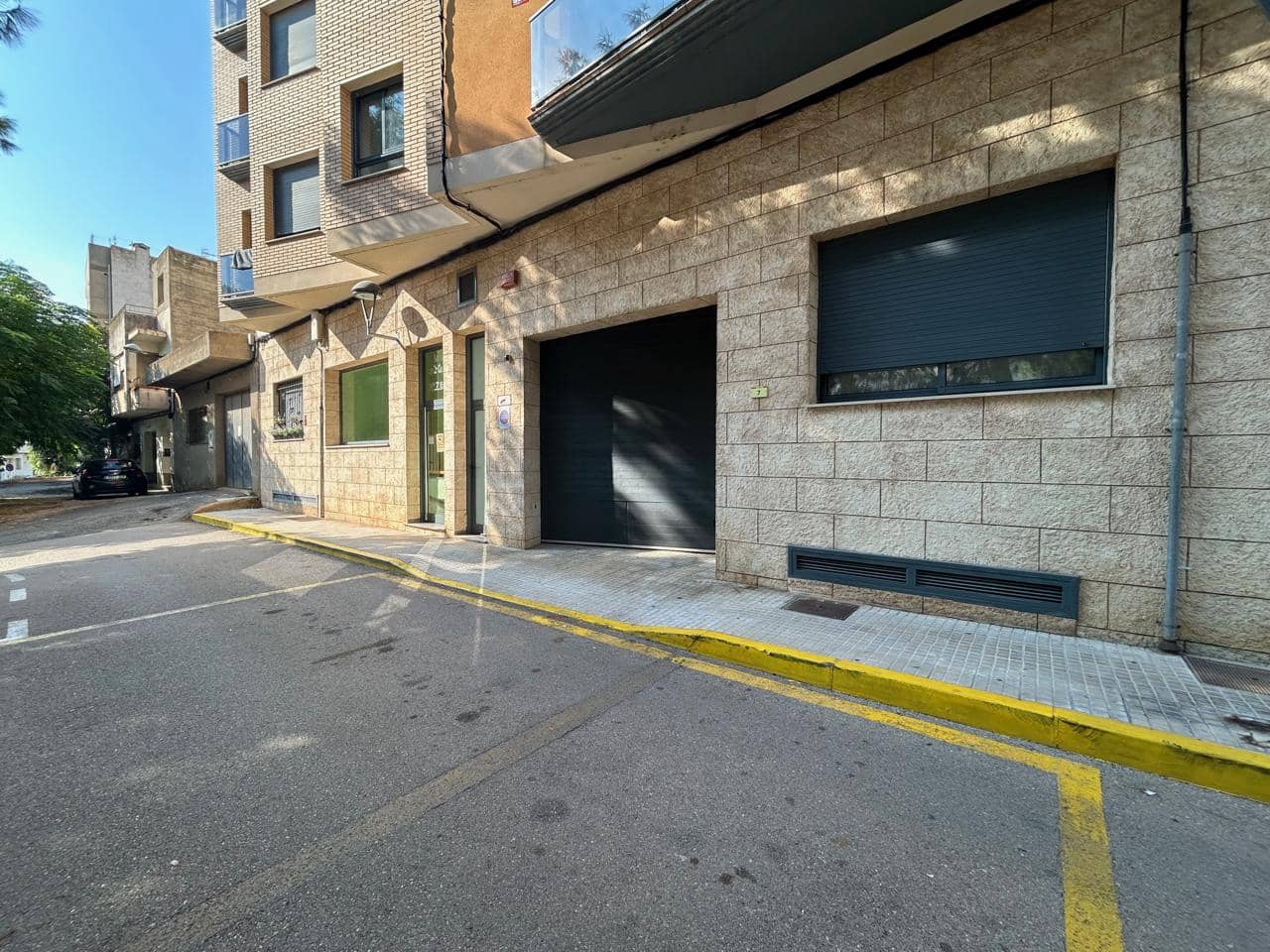 3 bedroom Flat for sale in L'Ampolla with garage - € 195,000 (Ref: 9279603)