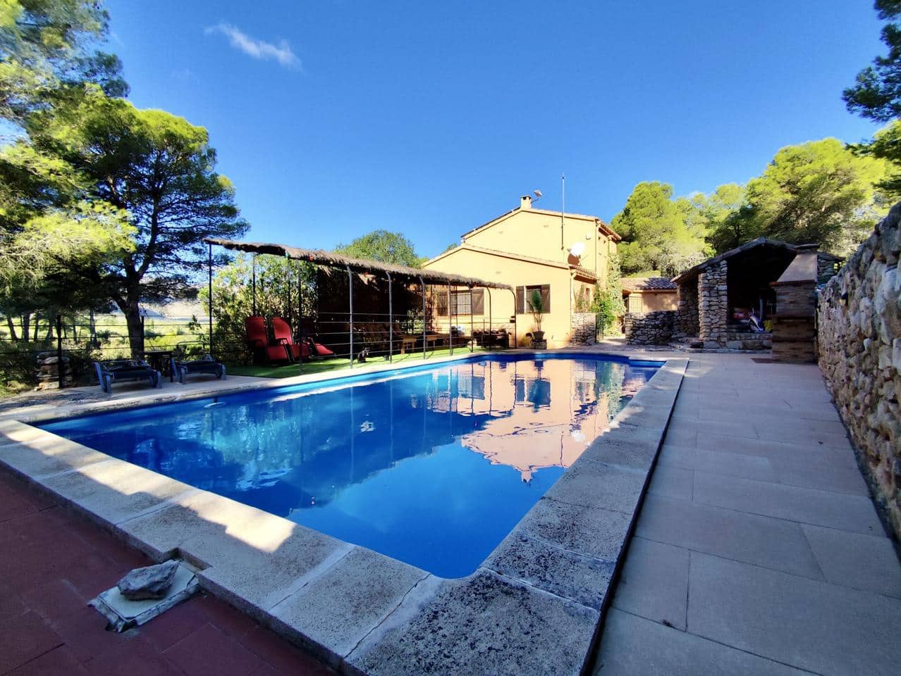 4 soveværelse Finca/Landehus til salg i Tivissa med swimmingpool - € 549.000 (Ref: 9282800)