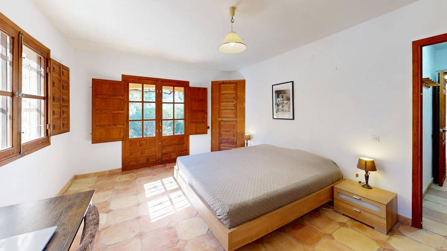 4 soveværelse Finca/Landehus til salg i Tivissa med swimmingpool - € 549.000 (Ref: 9282800)