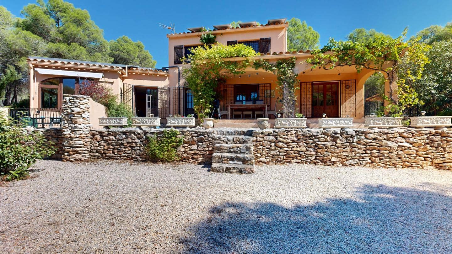 4 soveværelse Finca/Landehus til salg i Tivissa med swimmingpool - € 549.000 (Ref: 9282800)