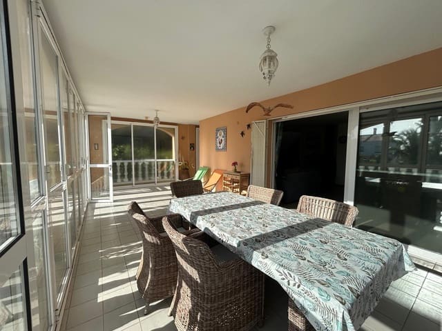 4 soverom Villa til salgs i L'Ampolla med svømmebasseng garasje - € 550 000 (Ref: 9301503)