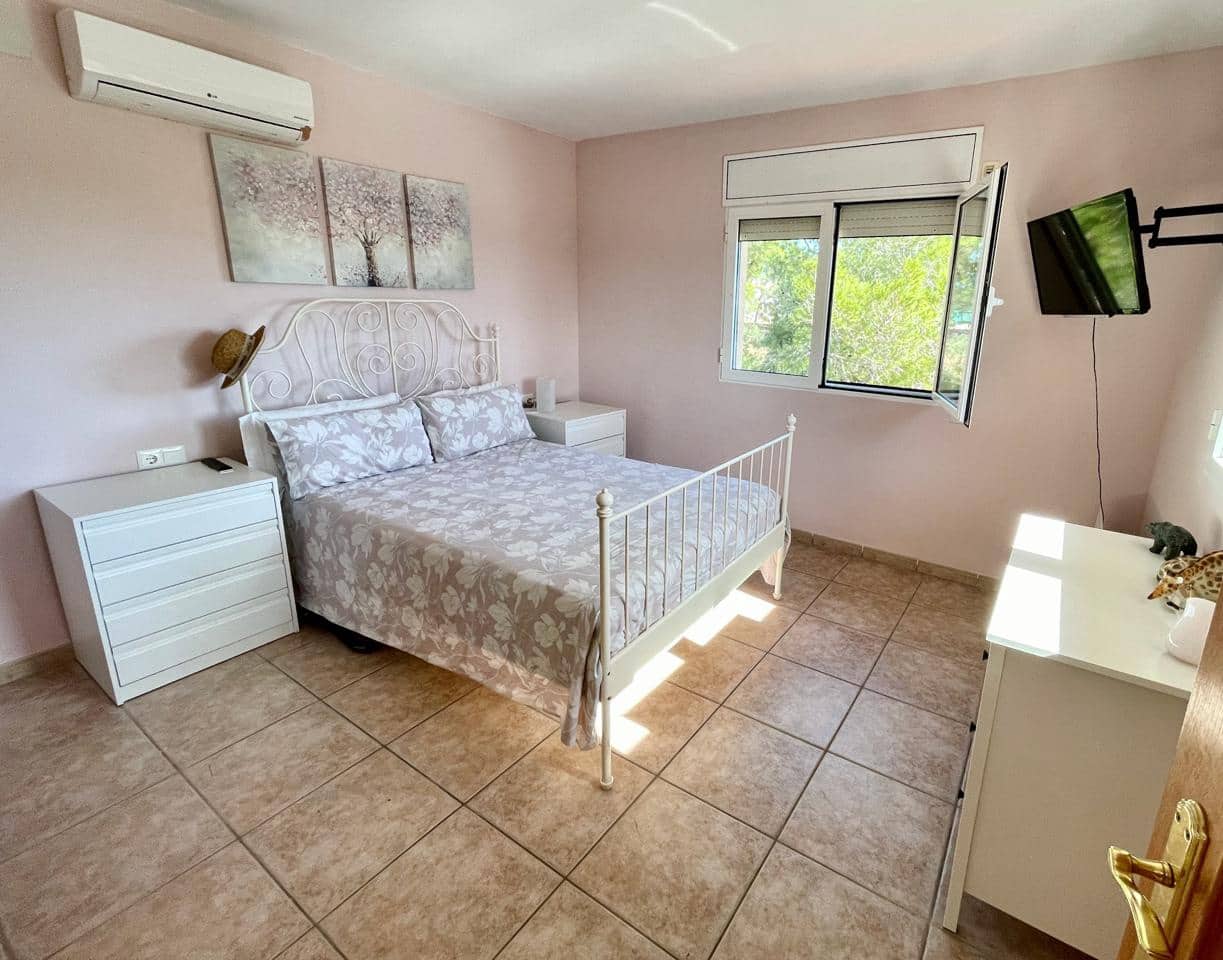 4 bedroom Finca/Country House for sale in L'Ampolla with pool - € 645,000 (Ref: 9368926)