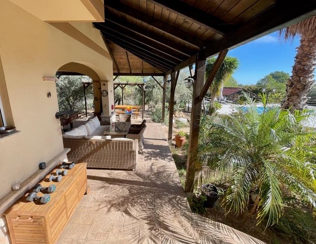 4 bedroom Finca/Country House for sale in L'Ampolla with pool - € 645,000 (Ref: 9368926)