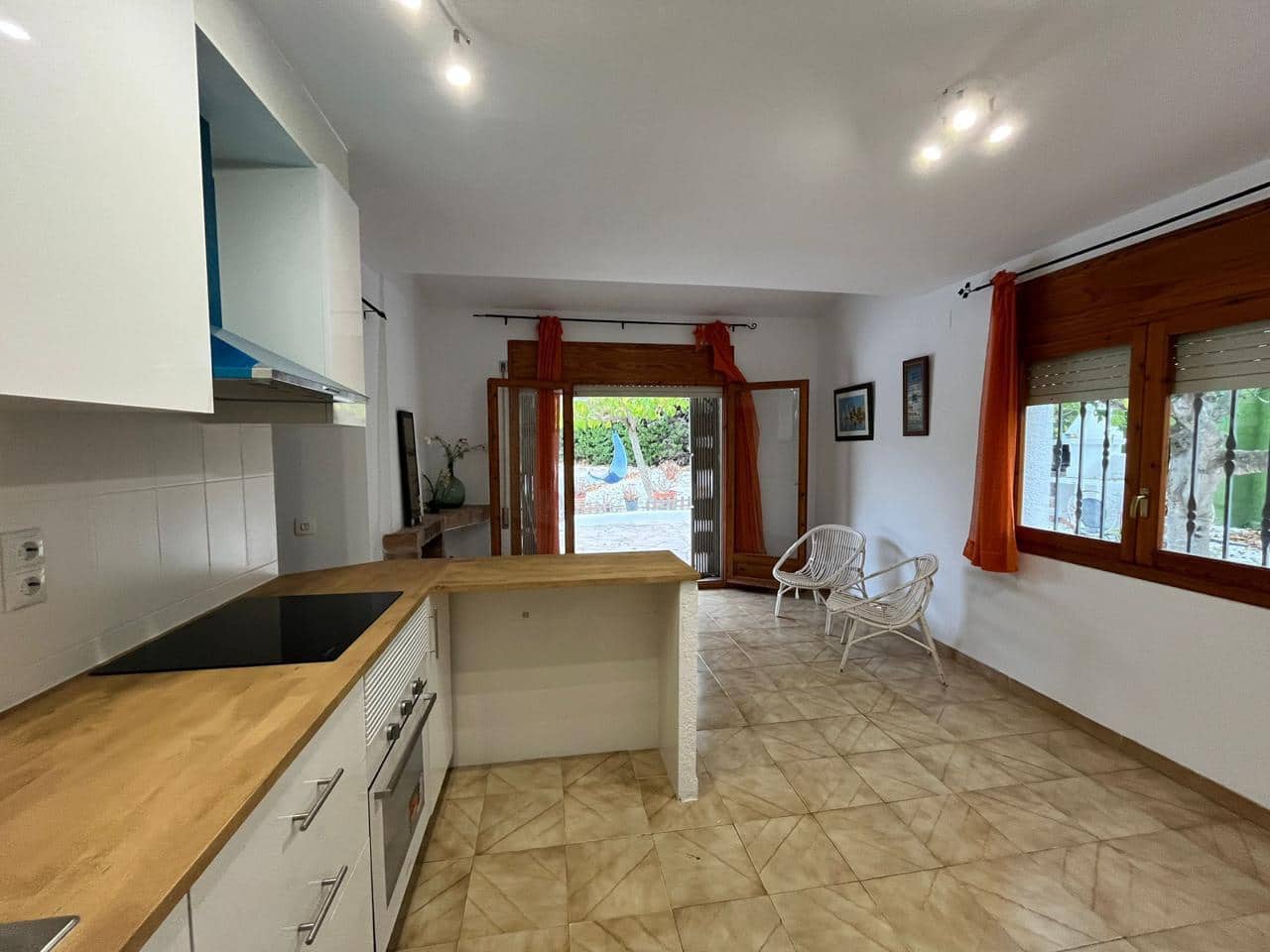 3 bedroom Villa for sale in L'Ametlla de Mar - € 219,000 (Ref: 9392019)