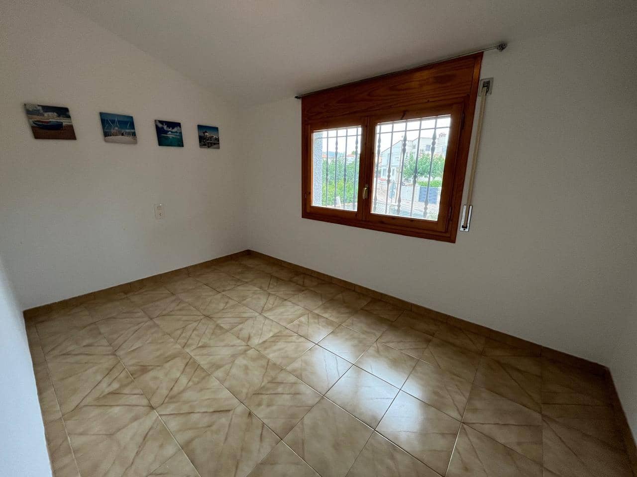 3 bedroom Villa for sale in L'Ametlla de Mar - € 219,000 (Ref: 9392019)