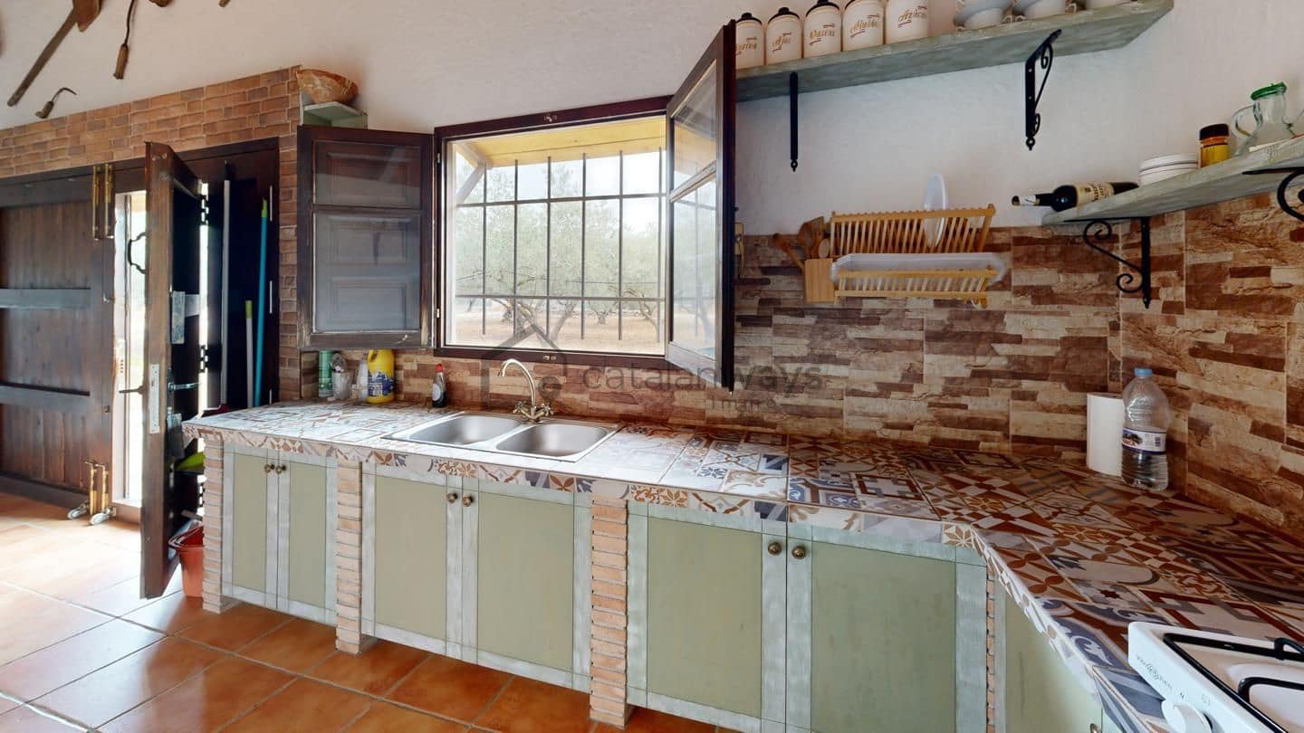 2 bedroom Finca/Country House for sale in Freginals - € 99,000 (Ref: 9517869)