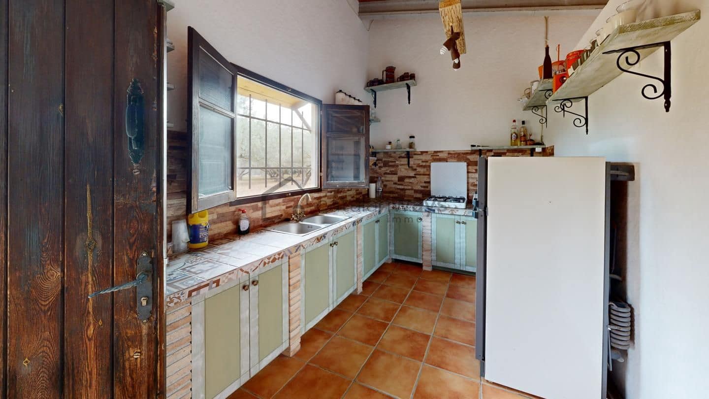 2 bedroom Finca/Country House for sale in Freginals - € 99,000 (Ref: 9517869)