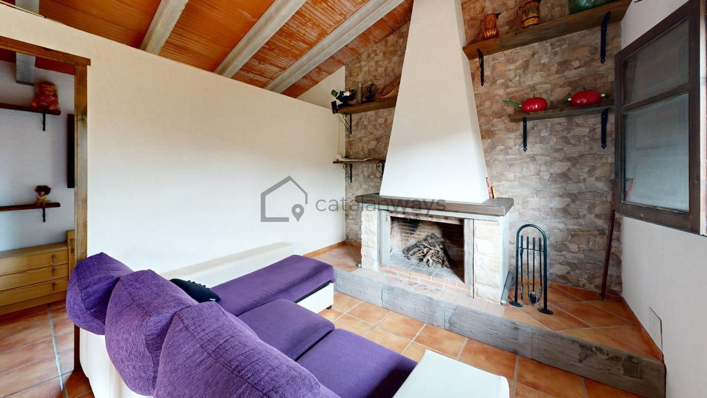 2 bedroom Finca/Country House for sale in Freginals - € 99,000 (Ref: 9517869)