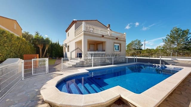 4 sypialnia Willa na sprzedaż w L'Ametlla de Mar z basenem - 265 000 € (Ref: 9596854)