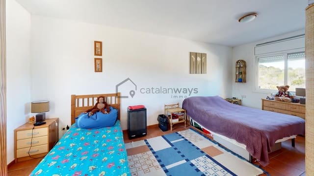 4 sypialnia Willa na sprzedaż w L'Ametlla de Mar z basenem - 265 000 € (Ref: 9596854)